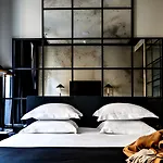 Hotel Monsieur George & - Champs-elysees Paris