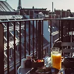 Hotel Monsieur George & - Champs-elysees