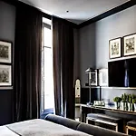 Monsieur George & - Champs-elysees Paris