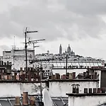 Monsieur George Hotel & Spa - Champs-Elysees