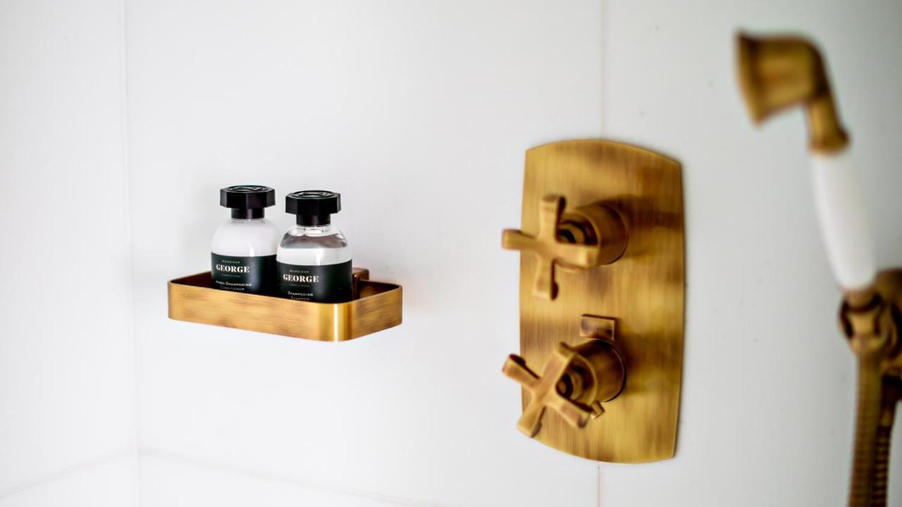 Hotel Monsieur George & - Champs-elysees