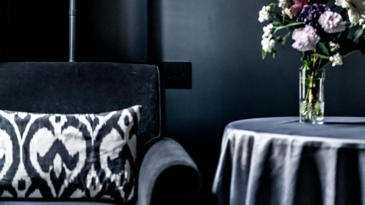 Hotel Monsieur George & - Champs-elysees Paris