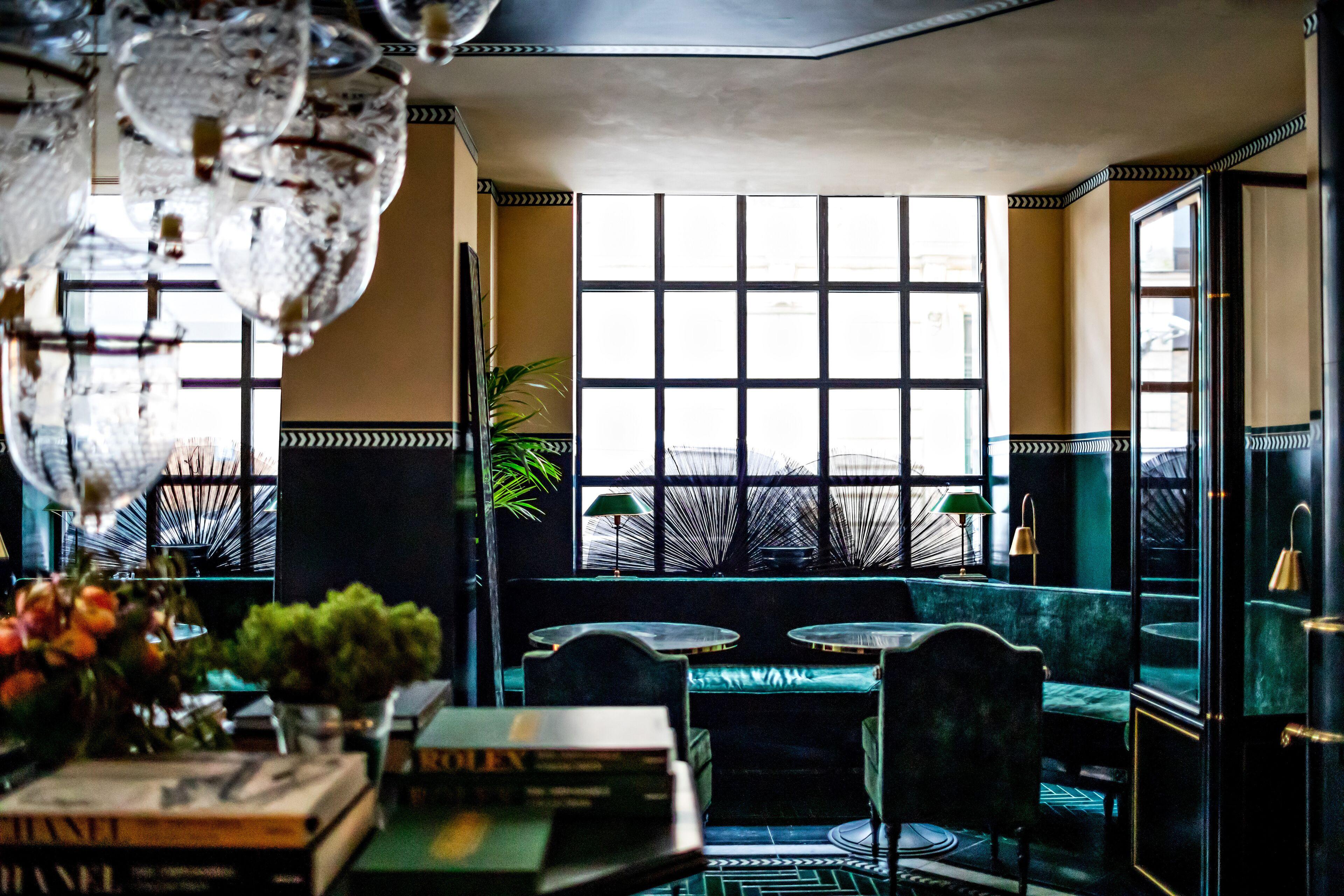 Hotel Monsieur George & - Champs-elysees Paris